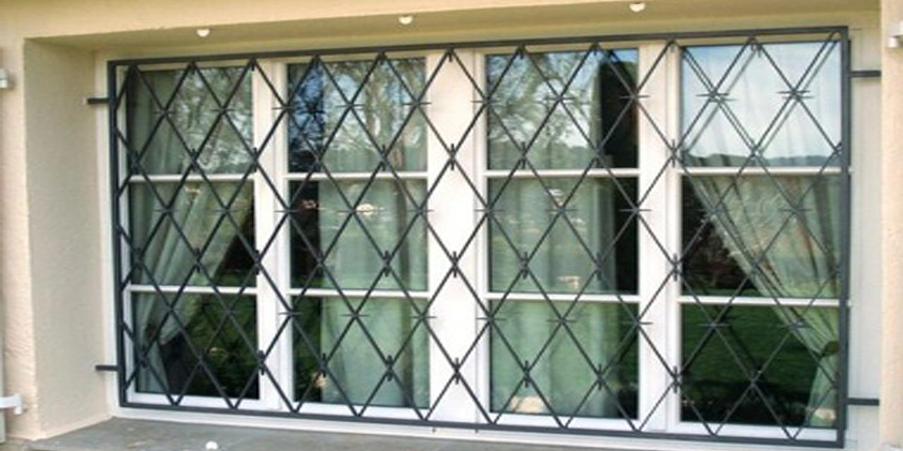 teralis jendela menyilang